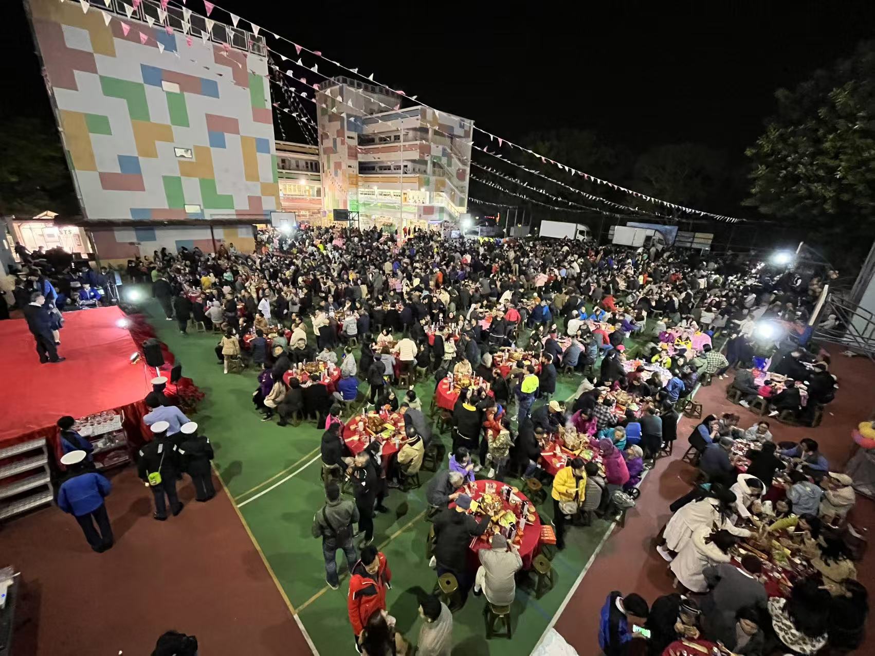百周年校慶校友會盆菜宴盛況2025